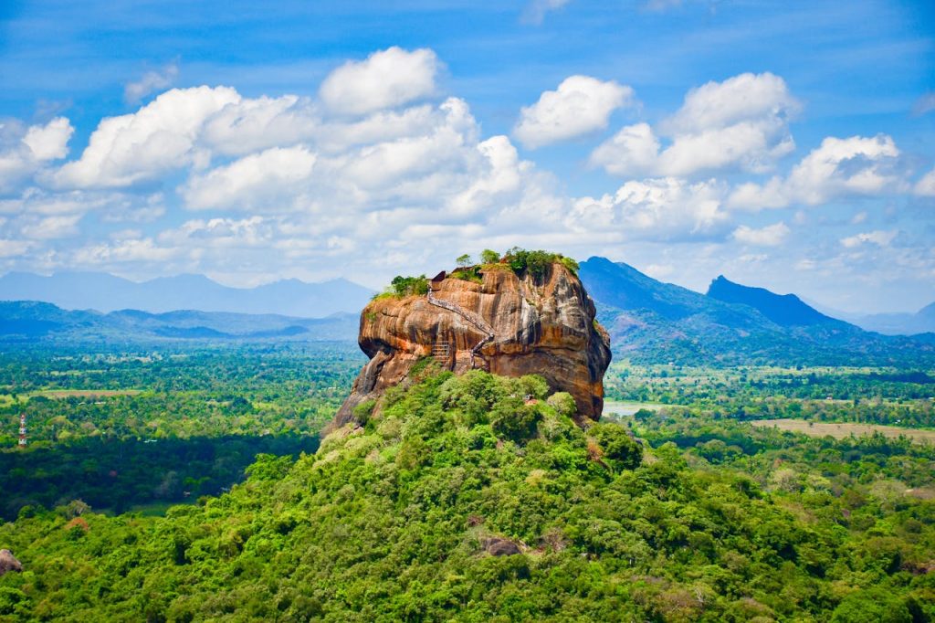 SIGIRIYA & DAMBULLA